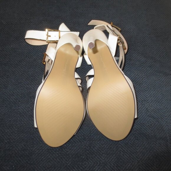 NNB VITTORIO D FIRENZE White Asymmetrical Strap High Heel Sandals - Picture 9 of 9